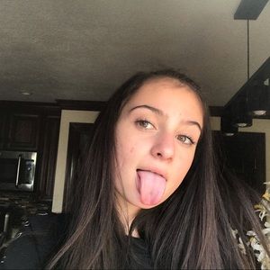 Meet your Posher, Abby